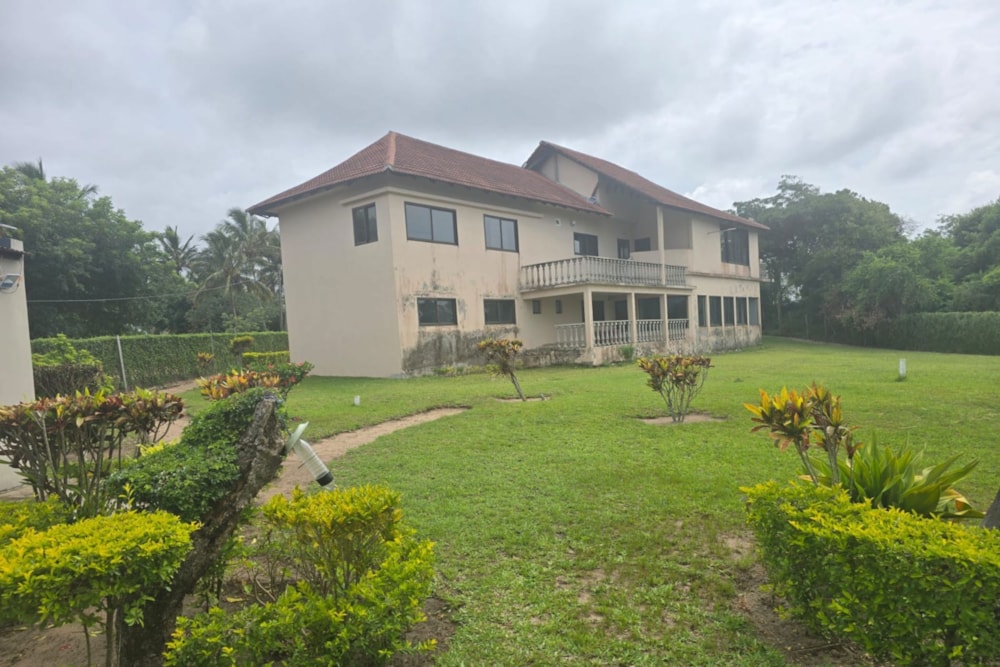 Beachfront villa for sale in Praia do Bilene, Gaza, Mozambique - 3MQ1739571 Beachfront villa for sale in Praia do Bilene, Gaza, Mozambique - 3MQ1739571