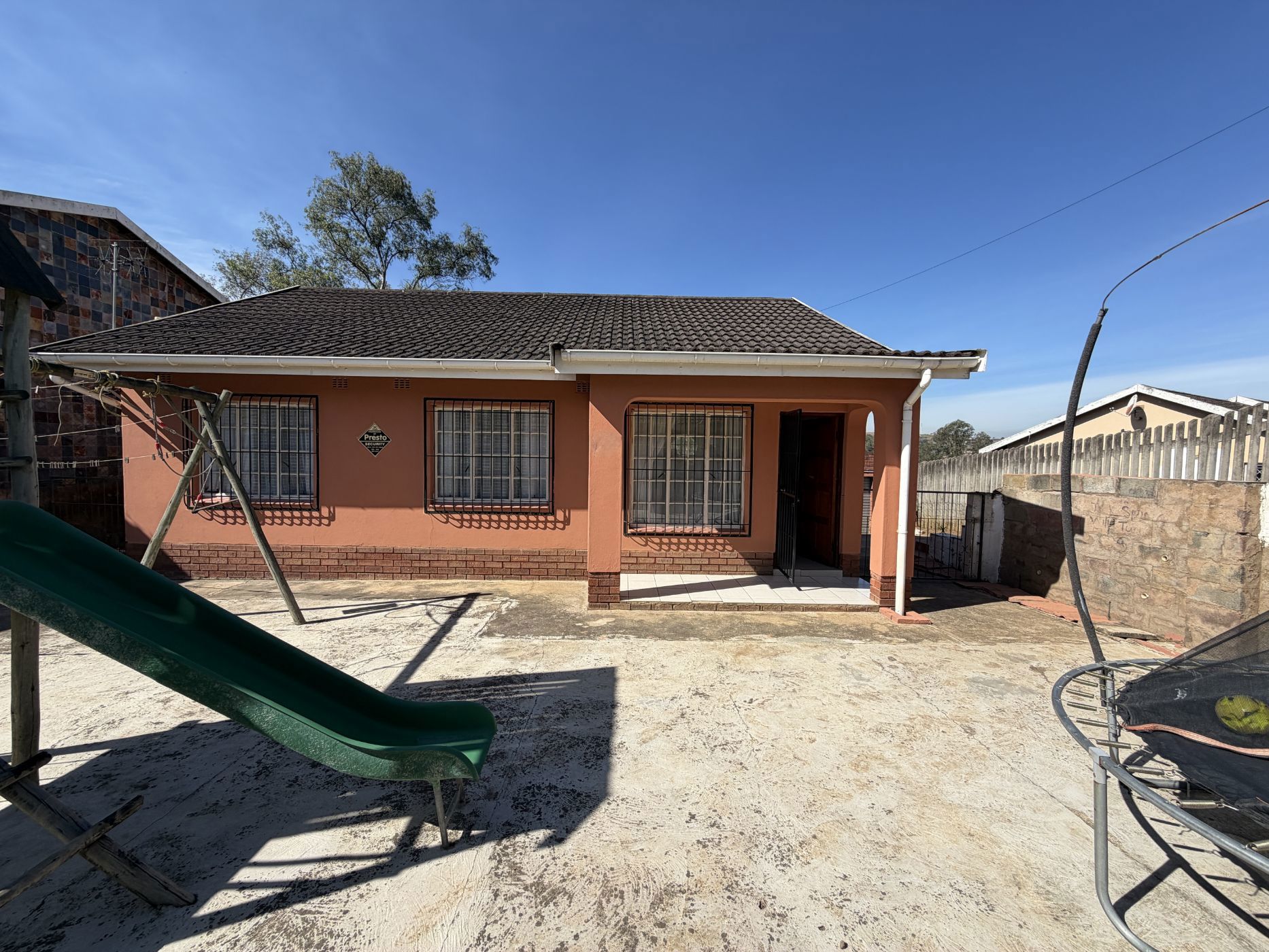 House for sale in Allandale - 1PM1739861