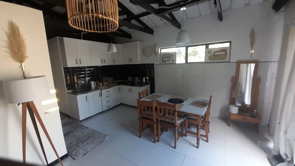 Bachelor apartment to rent in Pumula - 1PSH1739748
