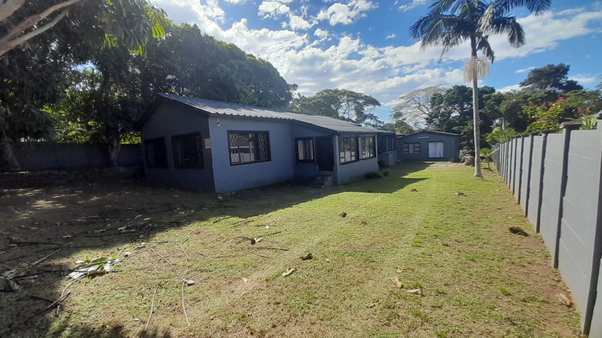 Bachelor apartment to rent in Pumula - 1PSH1739748