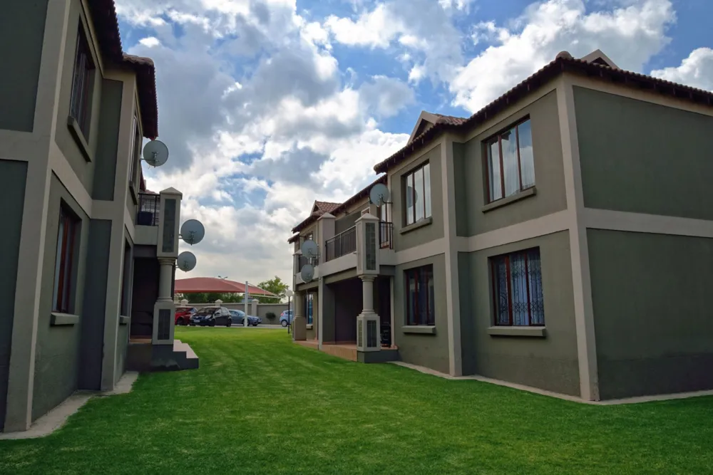 Apartment for sale in Helderwyk Estate - 1BJ1739623 Apartment for sale in Helderwyk Estate - 1BJ1739623