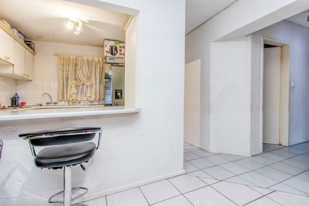 Apartment to rent in Ferndale, Randburg - RAL1739667