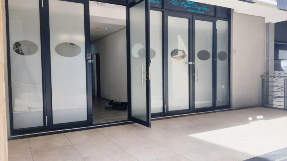 Commercial retail property to rent in New Town Centre - 1ND1739680 Commercial retail property to rent in New Town Centre - 1ND1739680