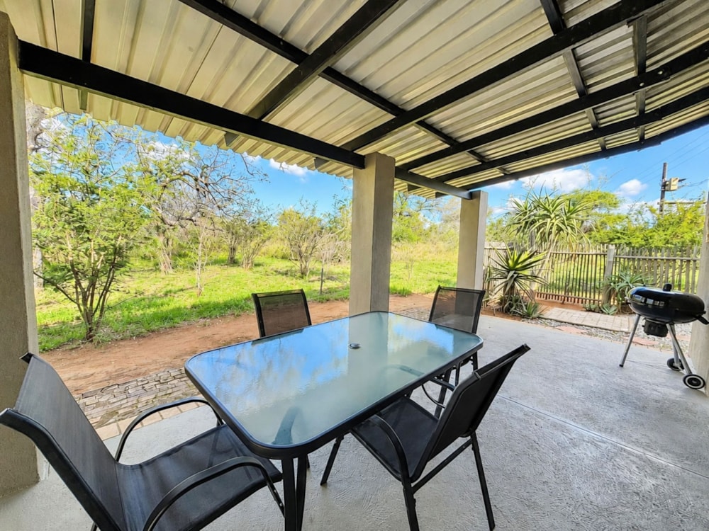 Apartment to rent in Hoedspruit - 1HS1739798 Apartment to rent in Hoedspruit - 1HS1739798