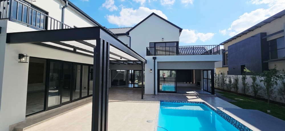 House for sale in Midstream Estate - CN1739940