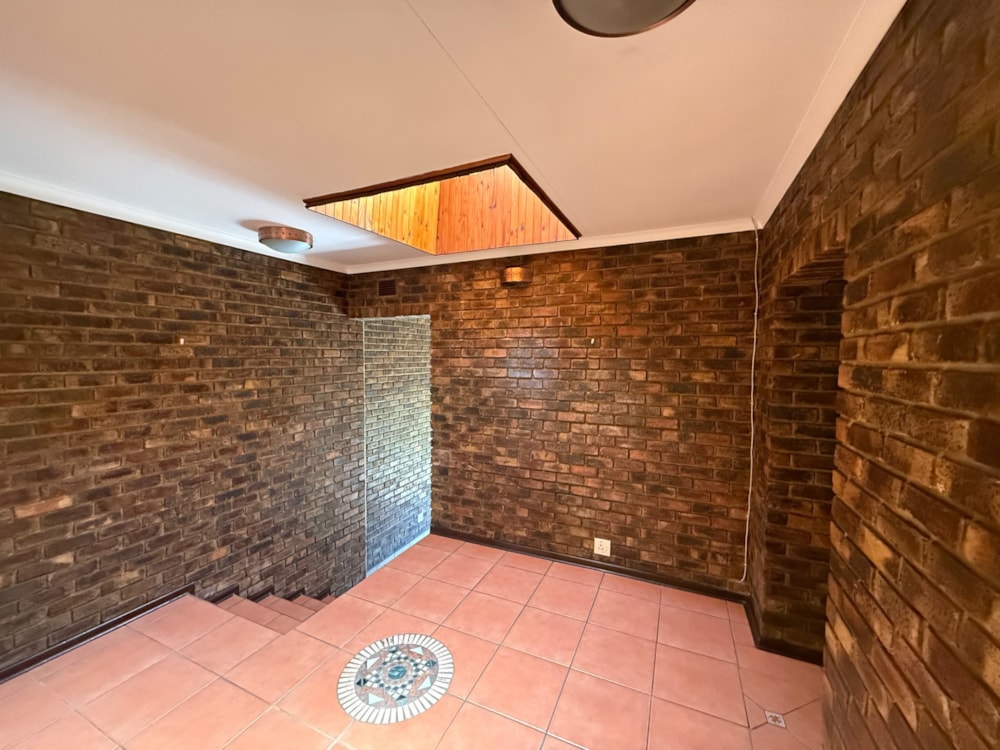 Double-storey house for sale in Die Heuwel - 1WD1739933