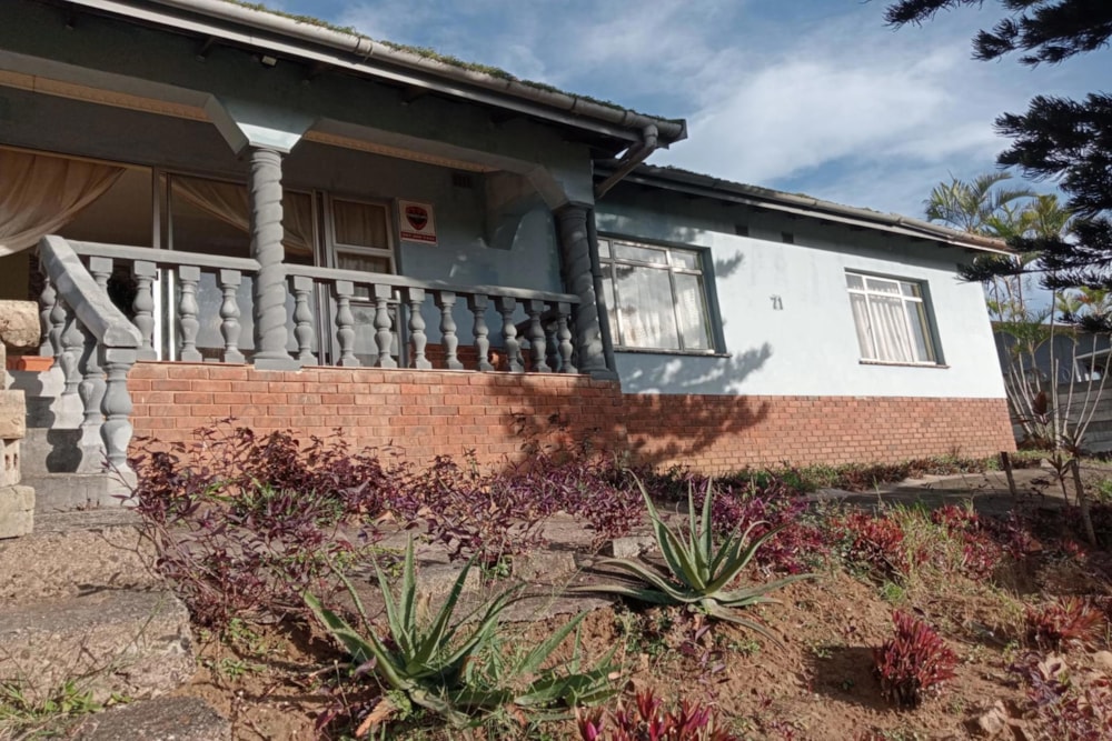 House for sale in Chatsworth, KwaZulu-Natal - 1WP1741392 House for sale in Chatsworth, KwaZulu-Natal - 1WP1741392