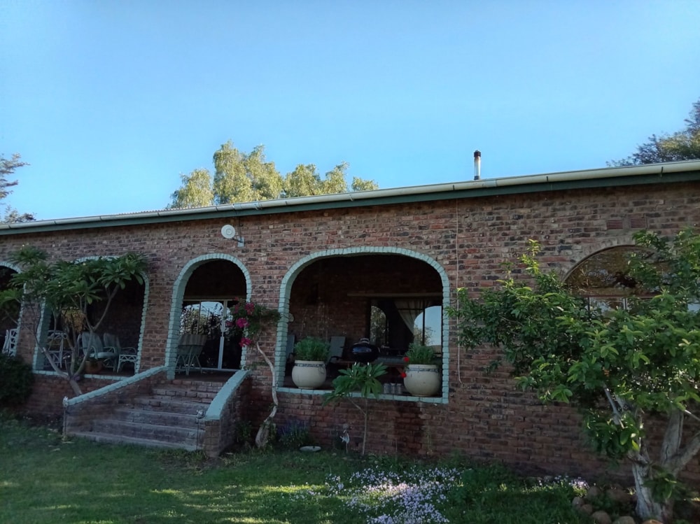 Equestrian farm for sale in Oudtshoorn - 1OU1740602 Equestrian farm for sale in Oudtshoorn - 1OU1740602