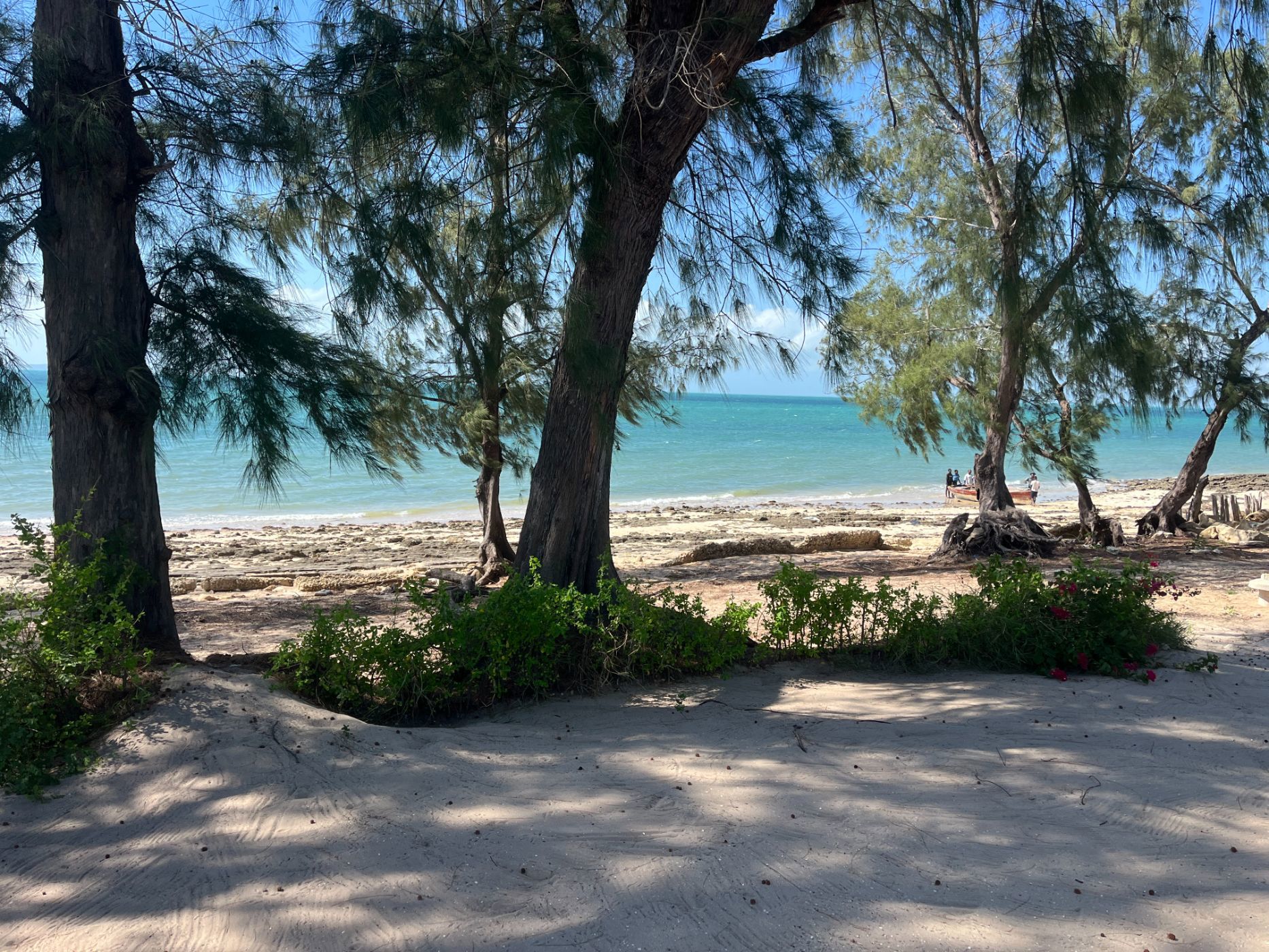 Beachfront villa for sale in Vilanculos, Mozambique - 3MQ1740069