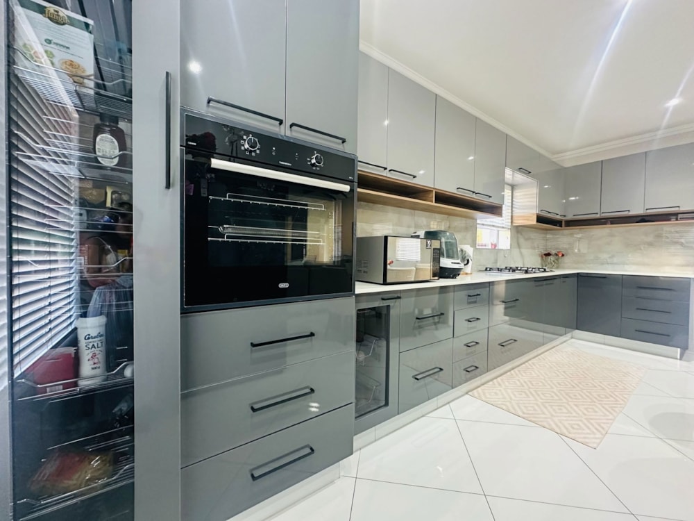 Security complex home for sale in Arboretum, Richards Bay - 1RY1740097 Security complex home for sale in Arboretum, Richards Bay - 1RY1740097