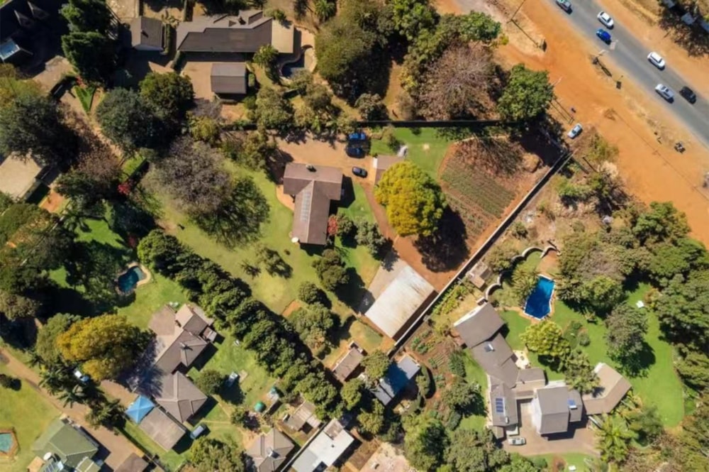 House for sale in Borrowdale, Zimbabwe - 3ZB1740087 House for sale in Borrowdale, Zimbabwe - 3ZB1740087