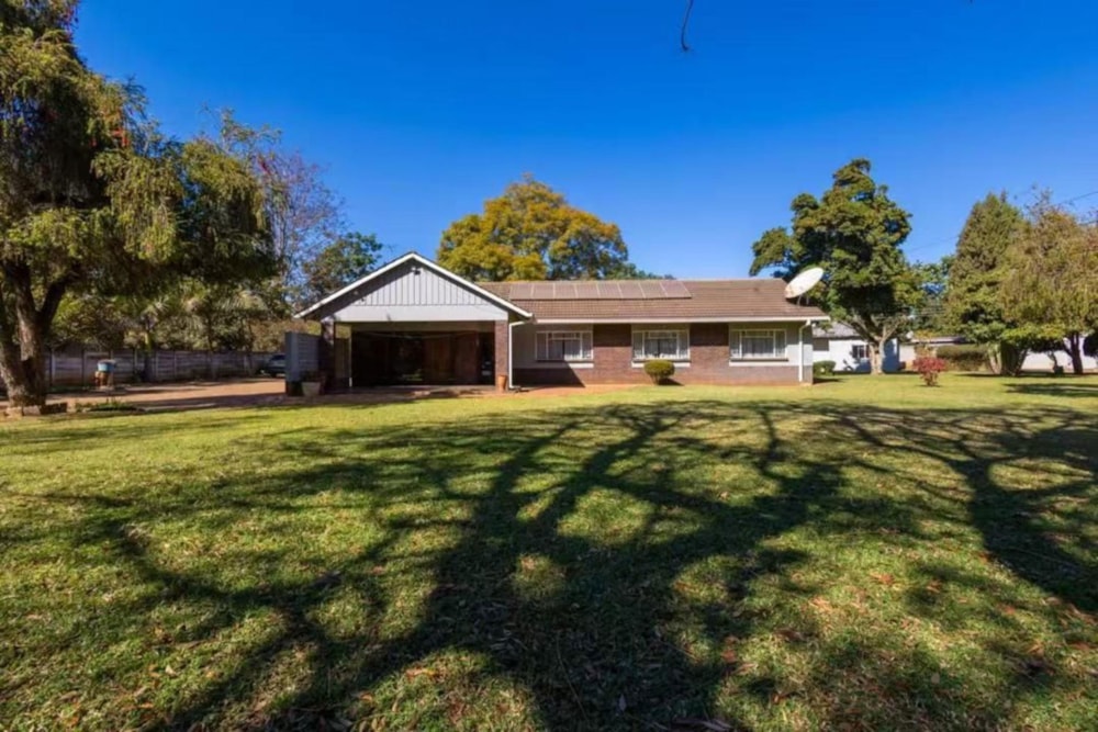 House for sale in Borrowdale, Zimbabwe - 3ZB1740087 House for sale in Borrowdale, Zimbabwe - 3ZB1740087