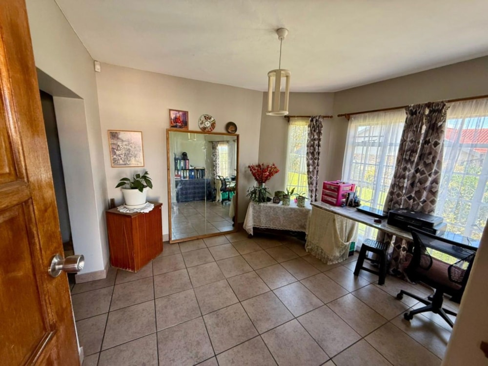 House for sale in Potchefstroom - 1PCH1741349 House for sale in Potchefstroom - 1PCH1741349