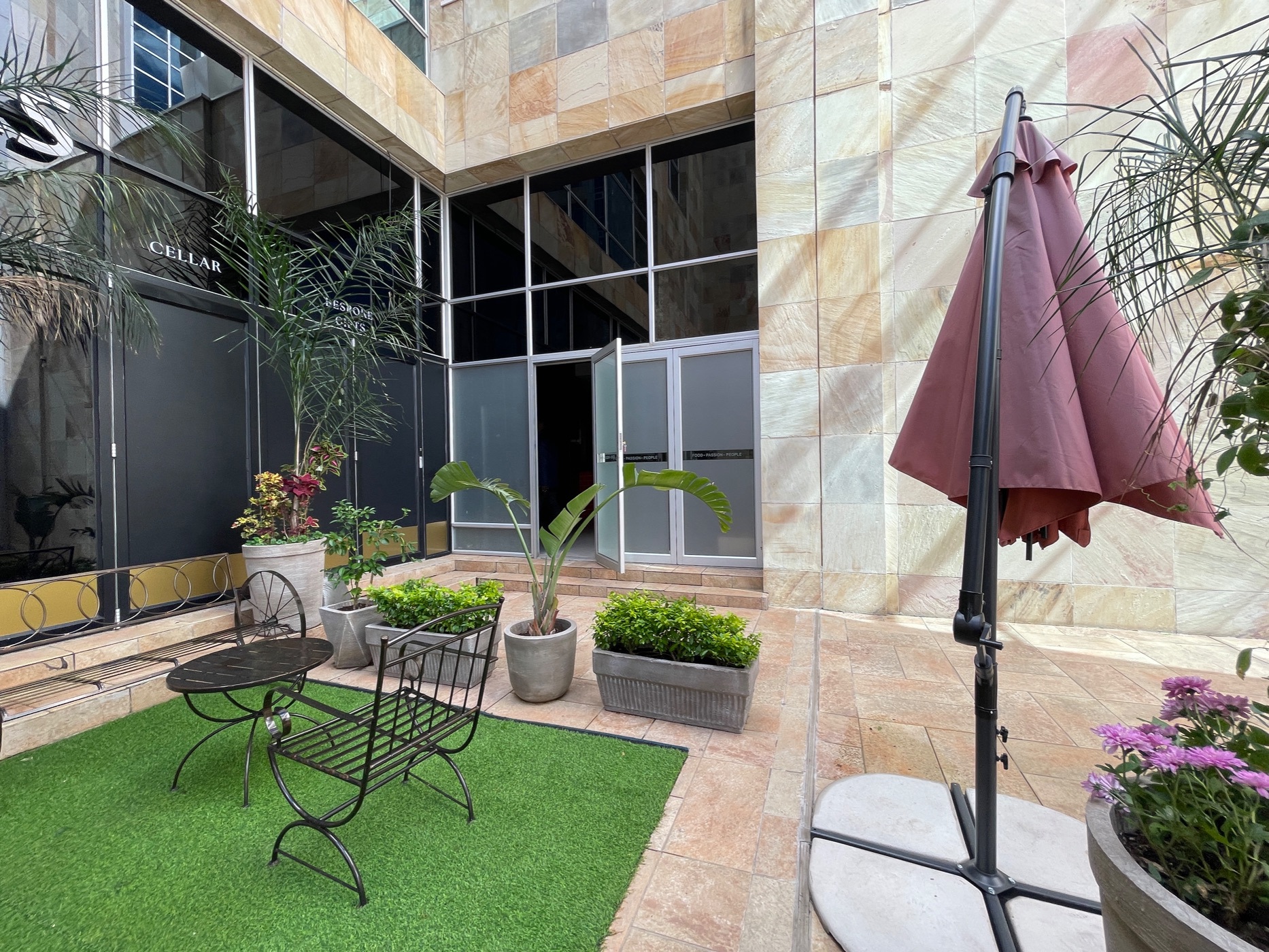 Commercial Building to rent in Gaborone CBD, Botswana - 3BO1740131