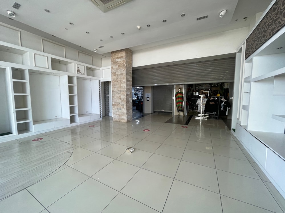 Commercial Building to rent in Gaborone CBD, Botswana - 3BO1740139 Commercial Building to rent in Gaborone CBD, Botswana - 3BO1740139