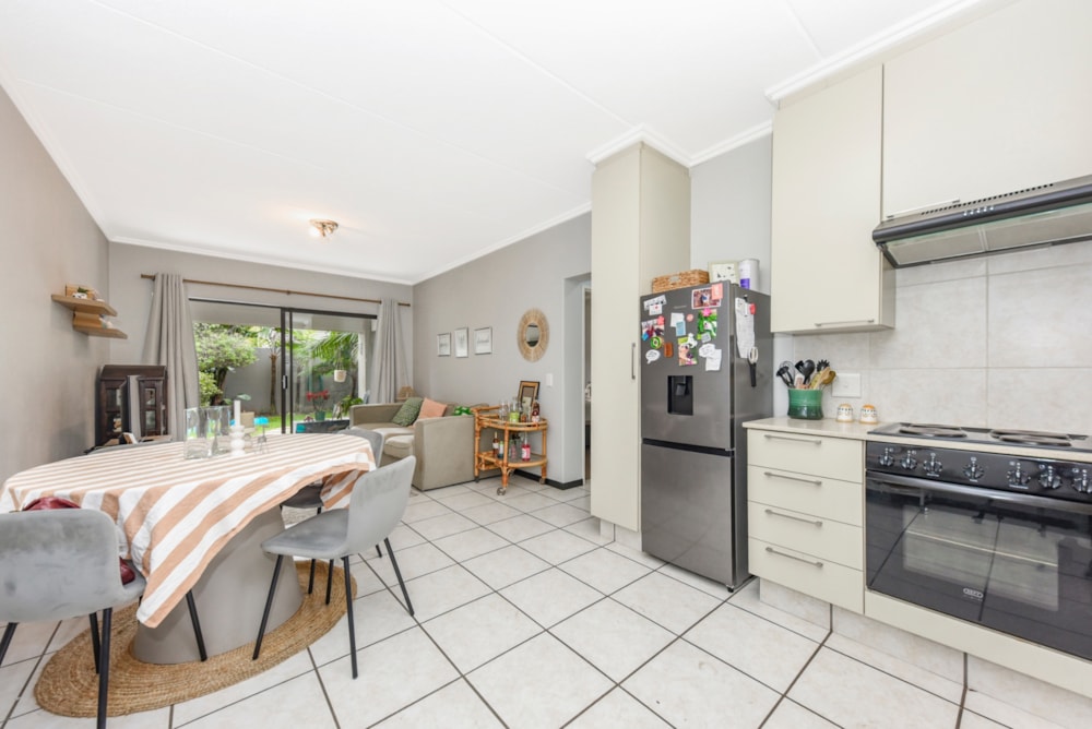 Apartment for sale in Douglasdale - FW1741033 Apartment for sale in Douglasdale - FW1741033