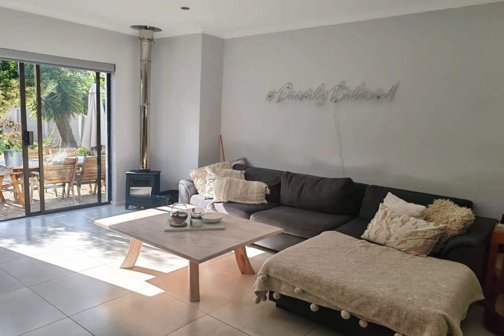 House let in Table View - 1TV1740293 House let in Table View - 1TV1740293