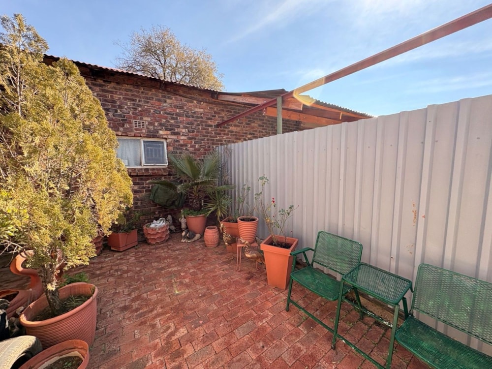 House for sale in Potchefstroom - 1PCH1740246 House for sale in Potchefstroom - 1PCH1740246