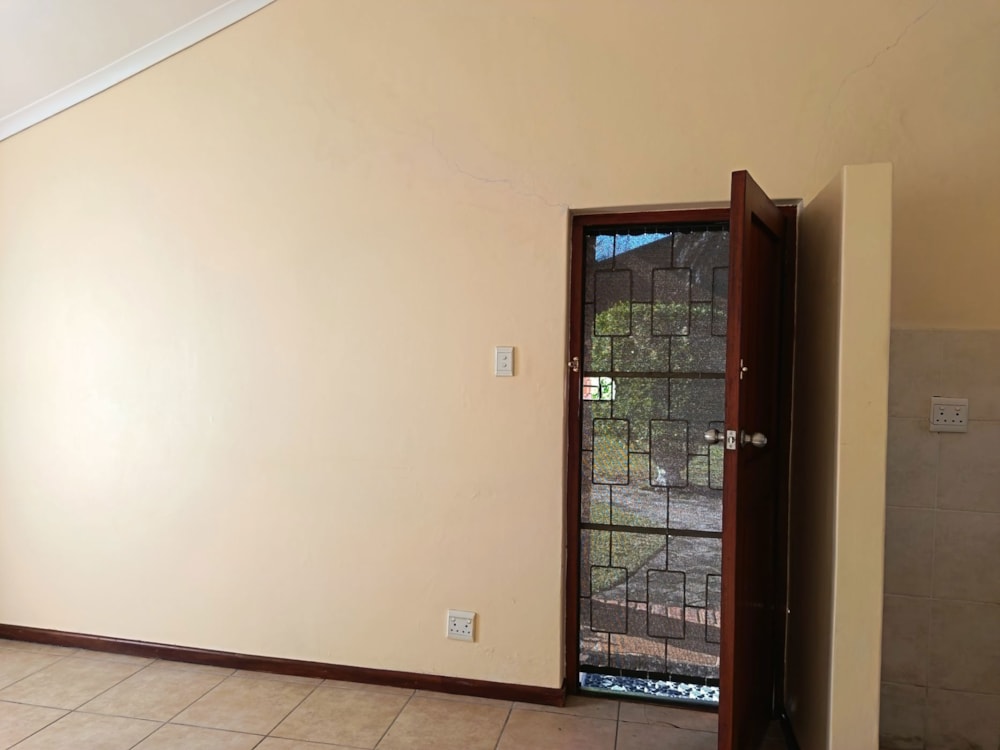 Townhouse to rent in Kamma Park - 1PLZ1740210