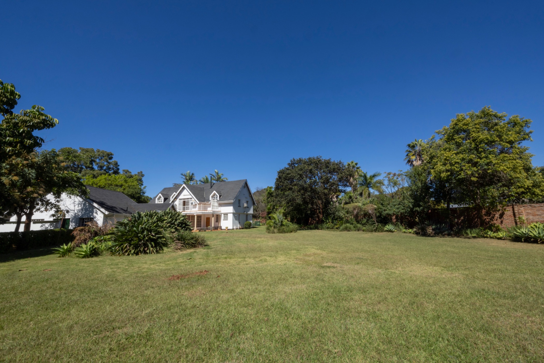 Double-storey house for sale in Emerald Hill, Zimbabwe - 3ZB1740199