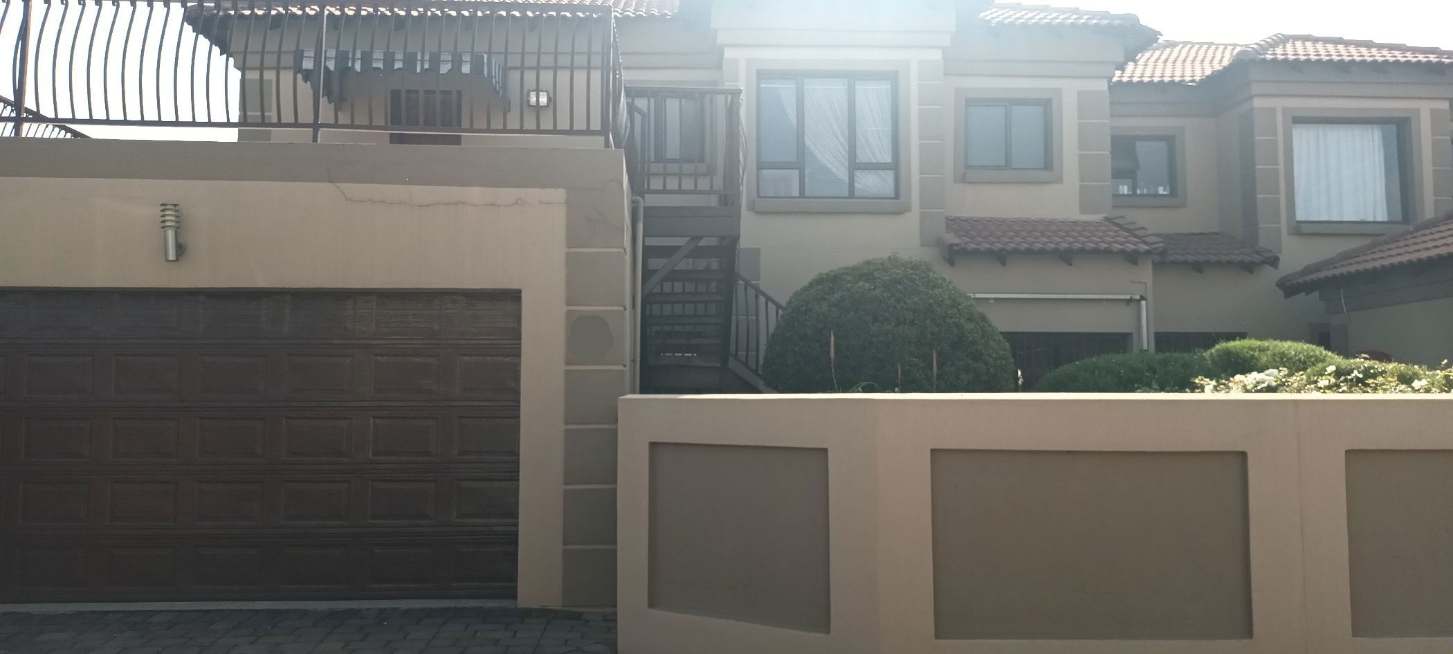 Double-storey cluster to rent in Sonneveld - 1BJ1740545