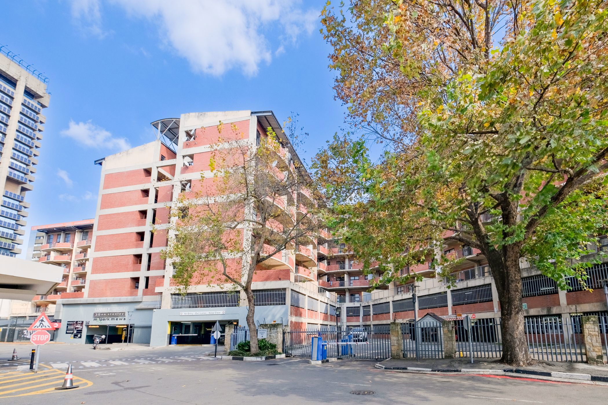 Apartment for sale in Braamfontein Werf - HP1740857