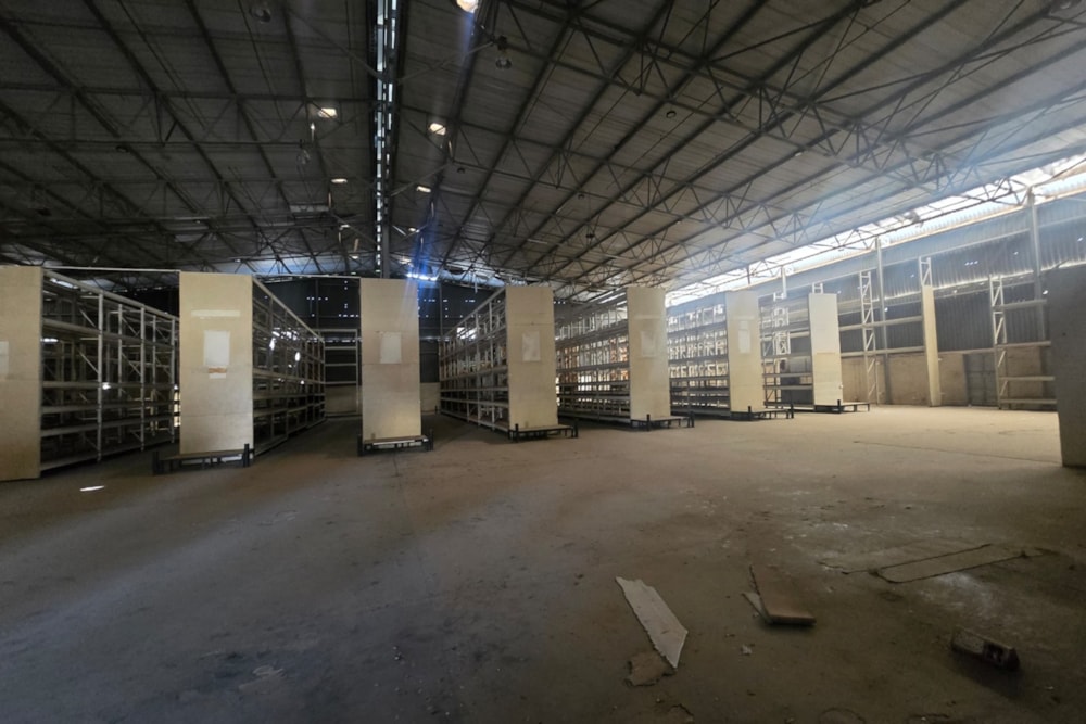 Commercial industrial property for sale in Kwekwe, Zimbabwe - 3ZB1740294 Commercial industrial property for sale in Kwekwe, Zimbabwe - 3ZB1740294