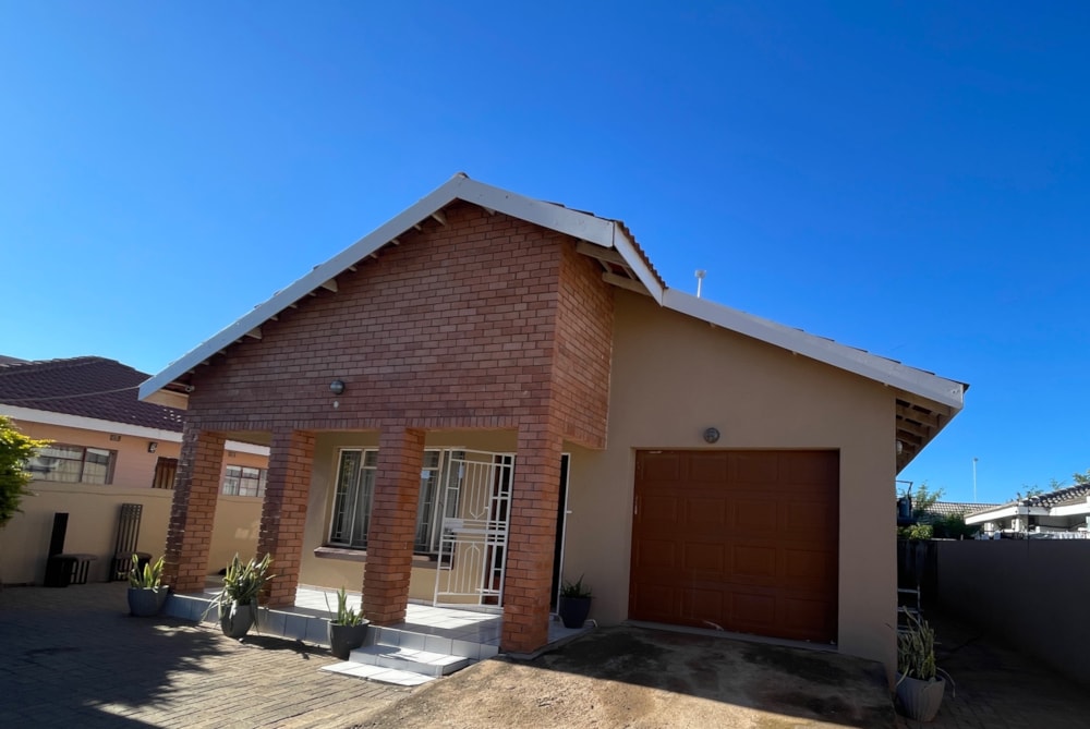 House for sale in Block 8, Botswana - 3BO1740328 House for sale in Block 8, Botswana - 3BO1740328