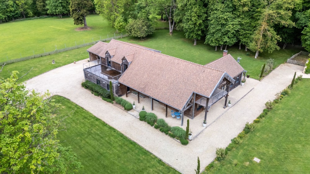Security estate home for sale in France - 3PA1740563