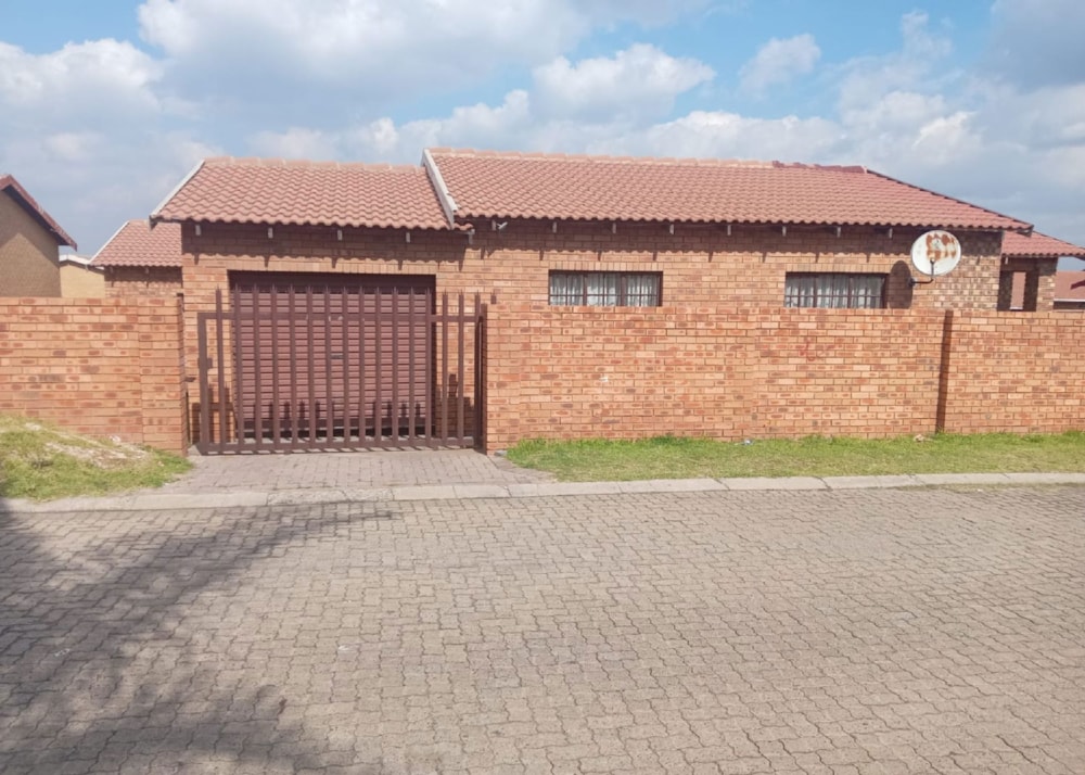House for sale in Witbank (eMalahleni) - 1MD1740433 House for sale in Witbank (eMalahleni) - 1MD1740433