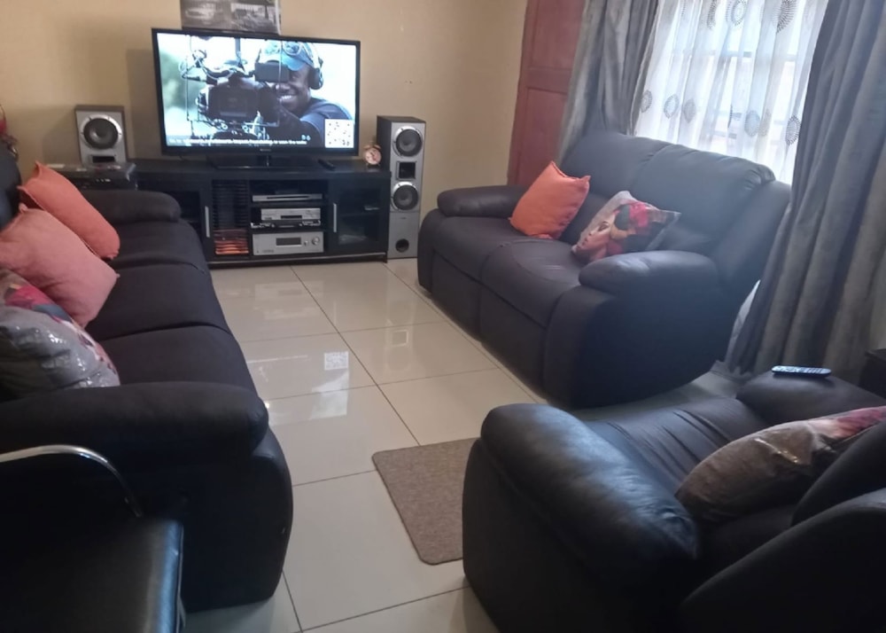 House for sale in Witbank (eMalahleni) - 1MD1740433 House for sale in Witbank (eMalahleni) - 1MD1740433