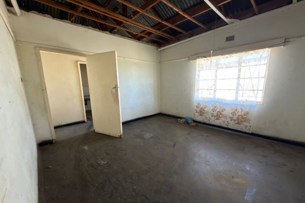 House for sale in Montgomery, Zimbabwe - 3ZB1740443 House for sale in Montgomery, Zimbabwe - 3ZB1740443
