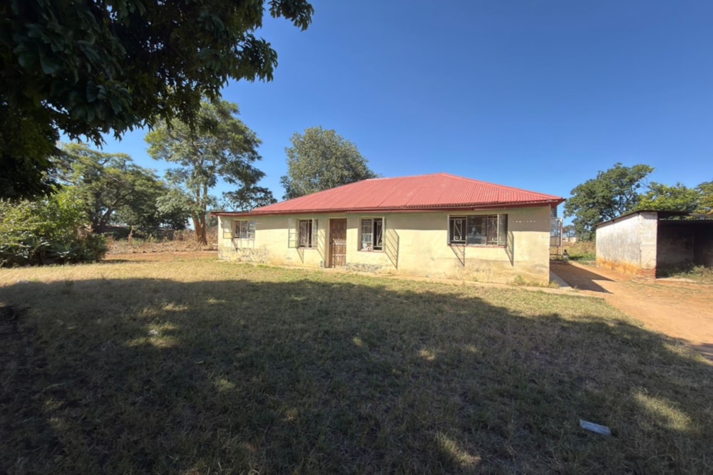 House for sale in Montgomery, Zimbabwe - 3ZB1740443 House for sale in Montgomery, Zimbabwe - 3ZB1740443