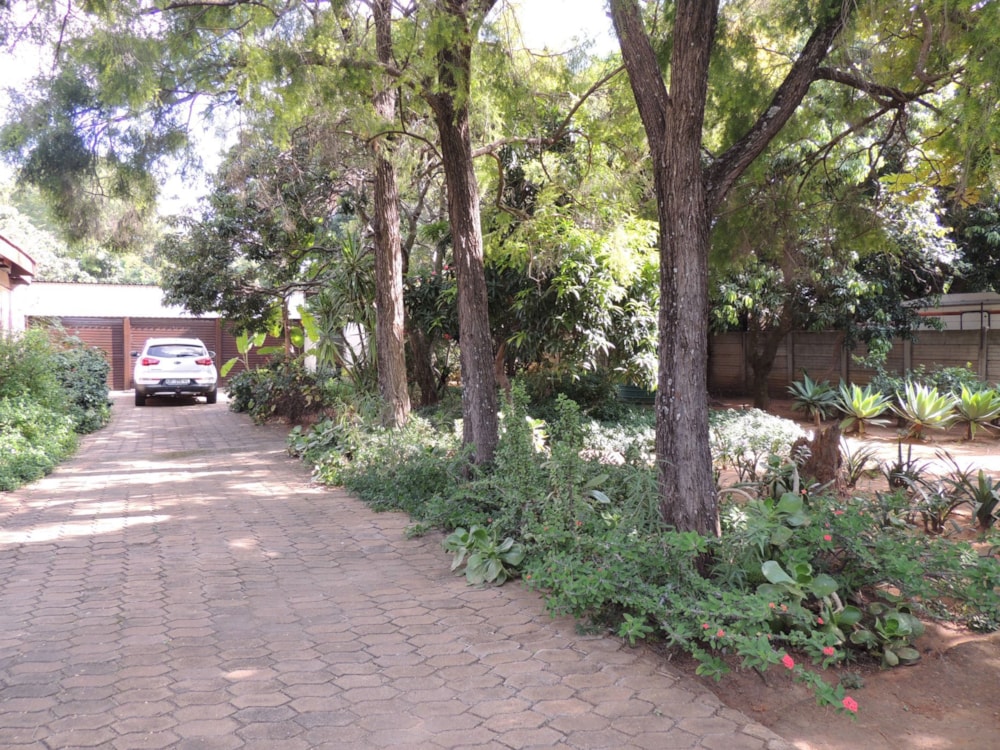 House for sale in Mookgopong (Naboomspruit) - 1MDM1740717