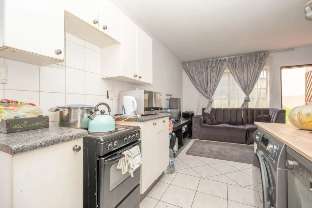 Townhouse for sale in Roodepoort West - RAN1740478 Townhouse for sale in Roodepoort West - RAN1740478