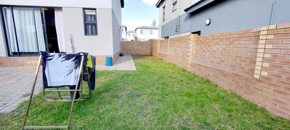 Apartment for sale in Thatchfield Estate - CN1740777