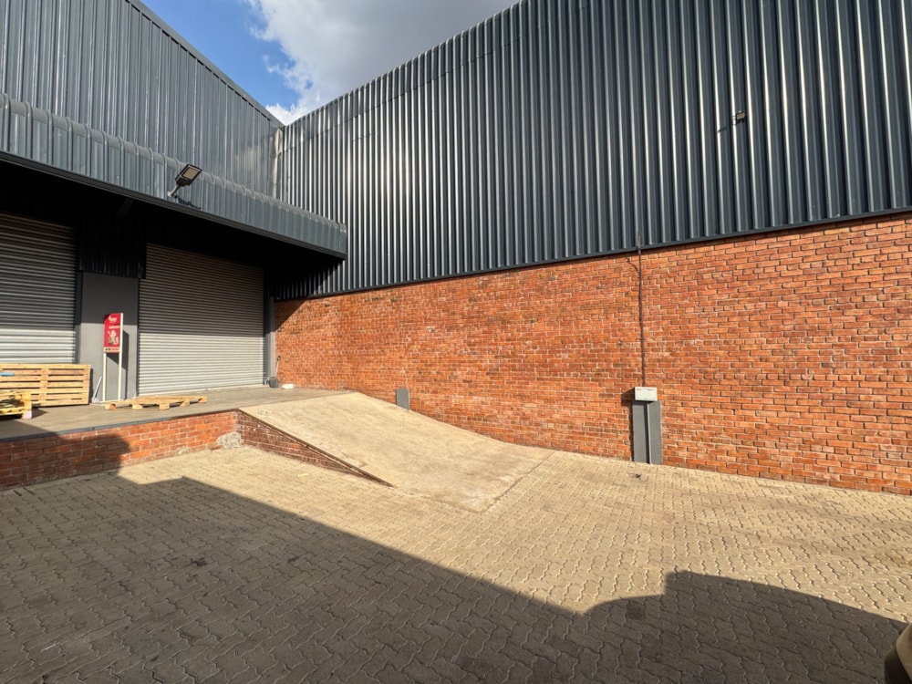 Commercial industrial property to rent in Graniteside, Zimbabwe - 3ZB1740485
