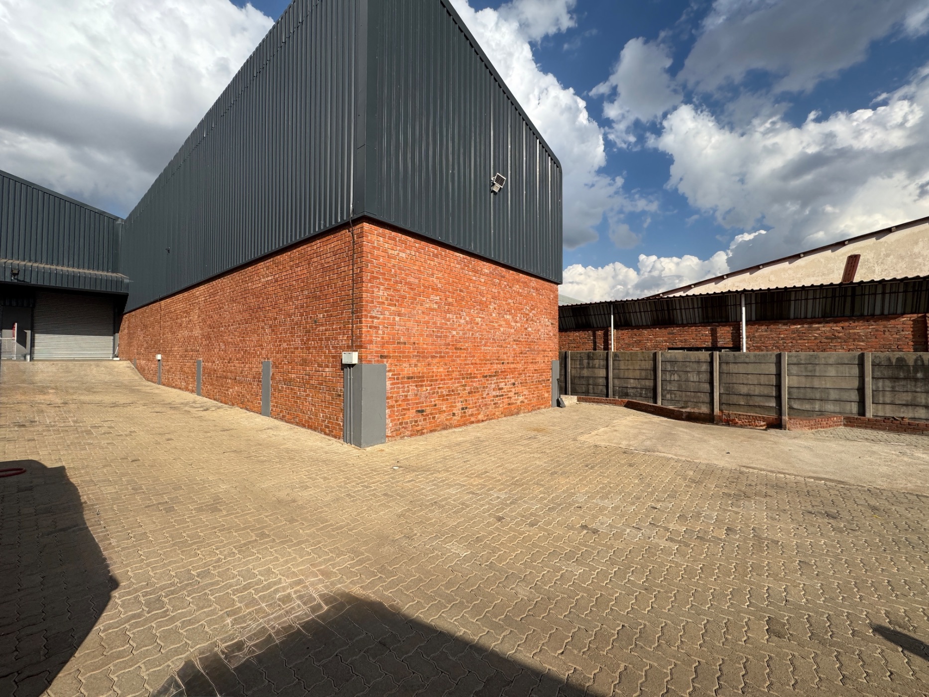 Commercial industrial property to rent in Graniteside, Zimbabwe - 3ZB1740485