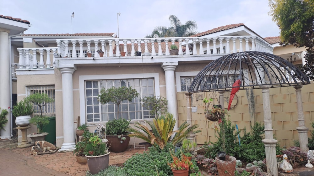 Double-storey house for sale in Aerorand - 1MD1740511