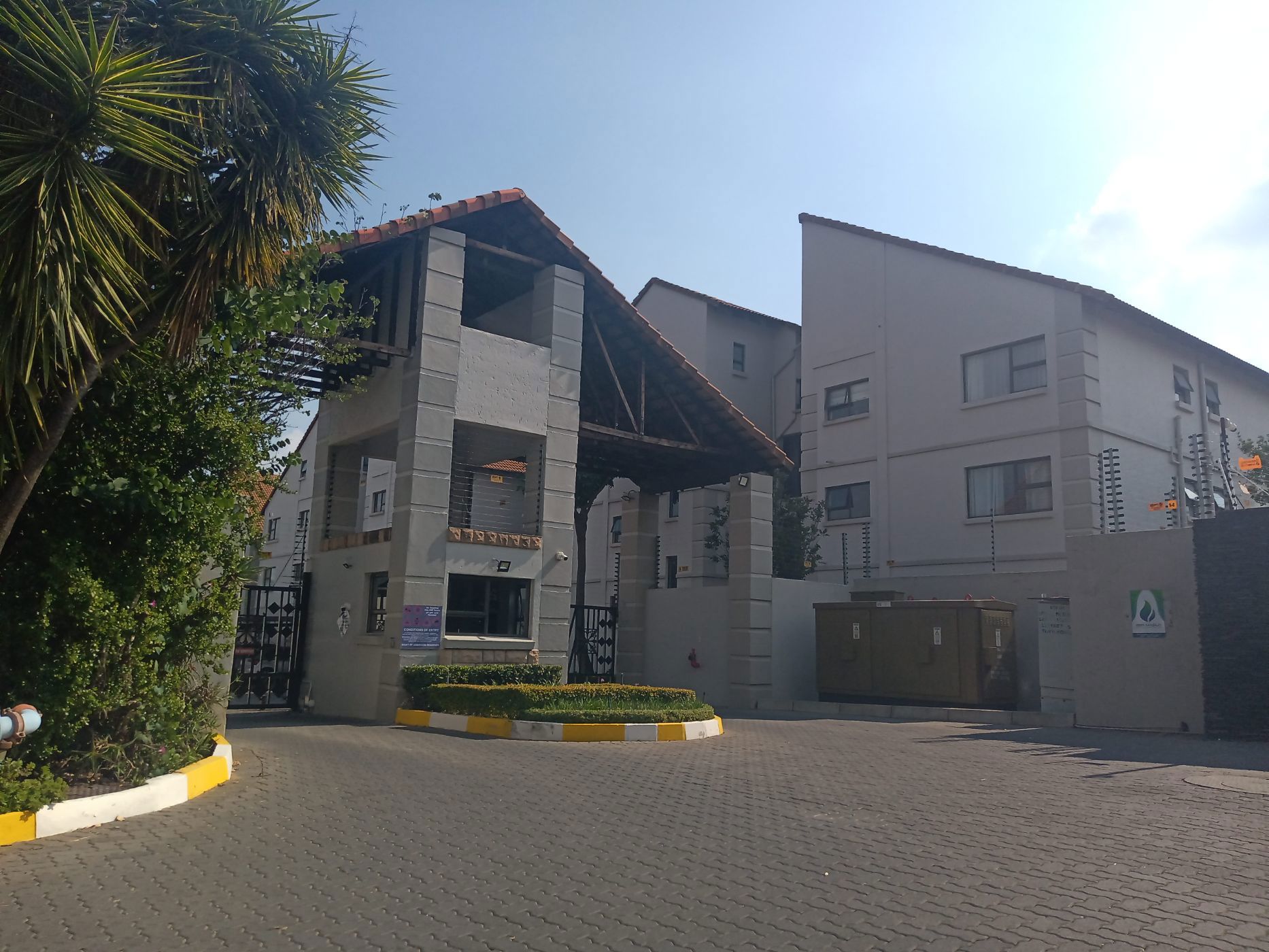 Apartment to rent in Sunninghill - FYL1740788