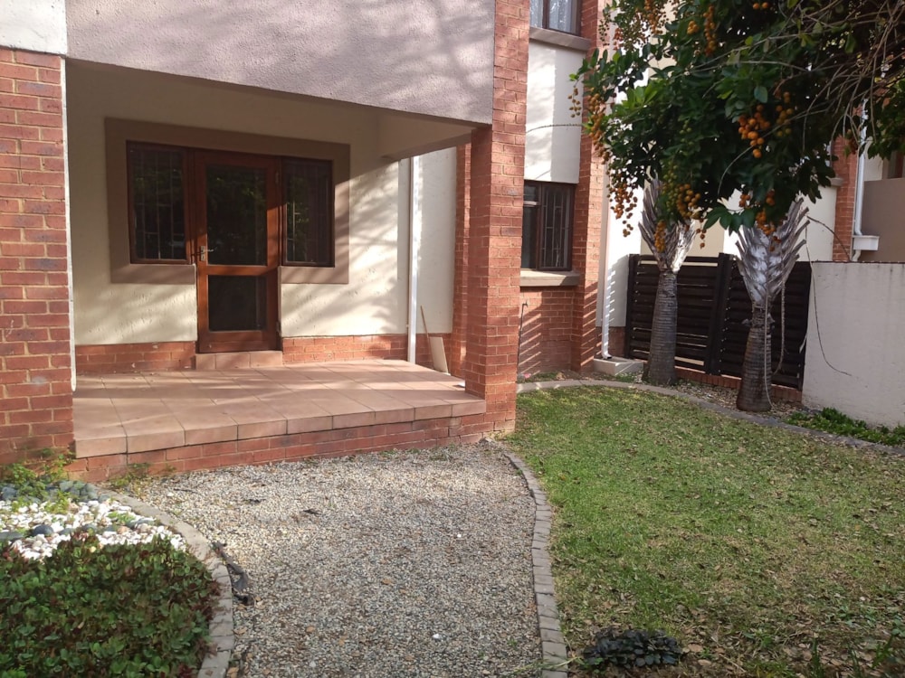 Apartment to rent in Paulshof - FYL1740793 Apartment to rent in Paulshof - FYL1740793