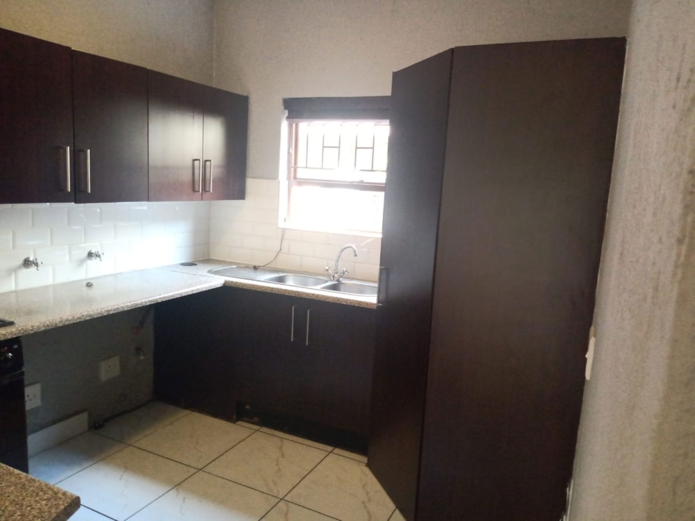 Apartment to rent in Paulshof - FYL1740793 Apartment to rent in Paulshof - FYL1740793