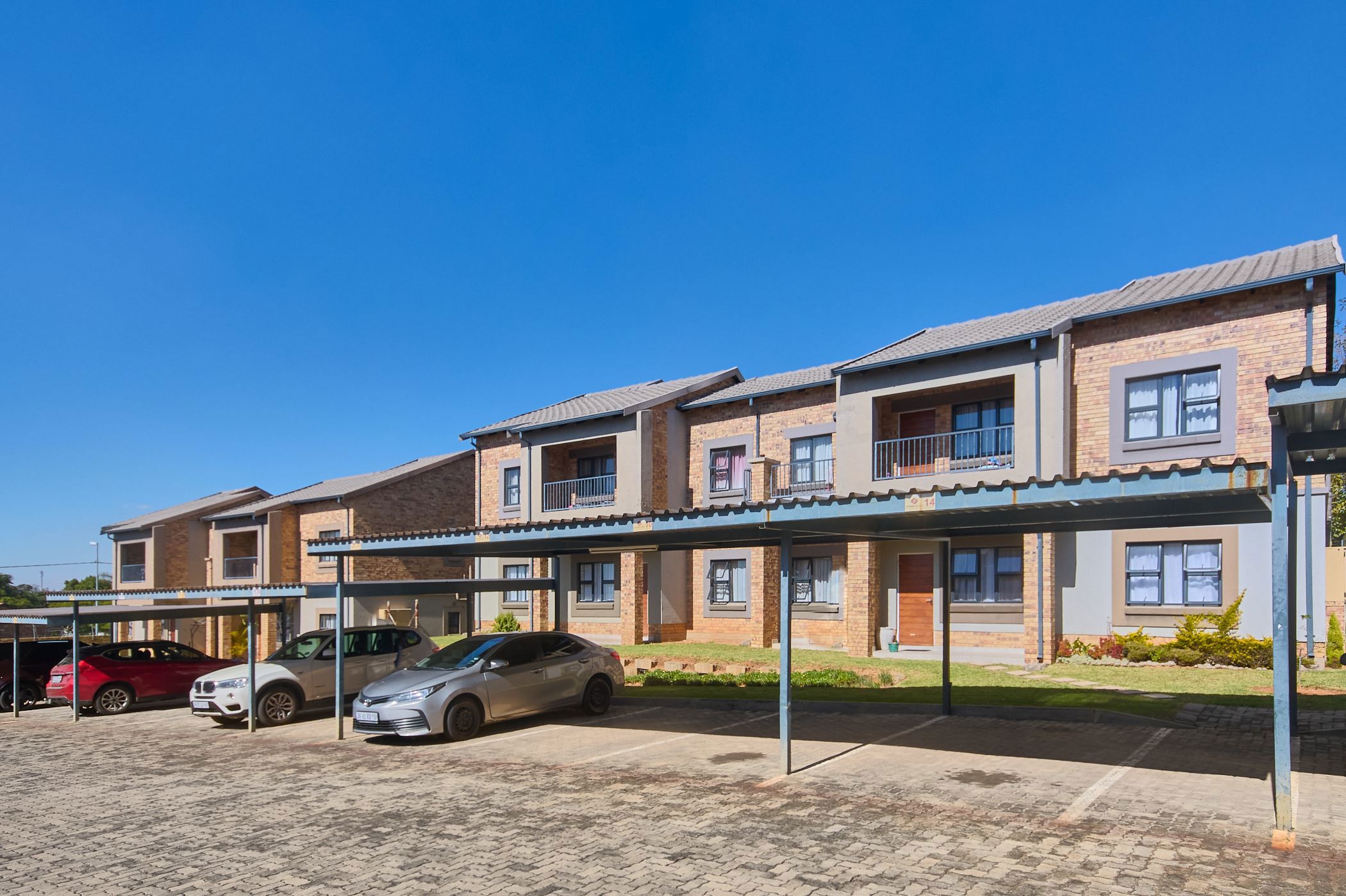 Apartment for sale in Whiteridge - RAN1740533