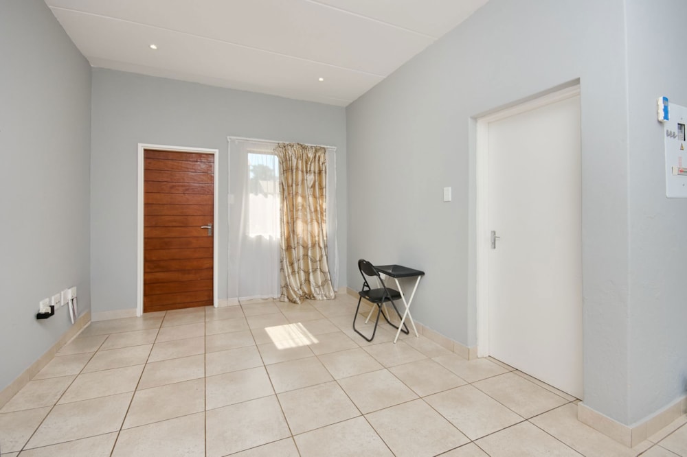 Apartment for sale in Whiteridge - RAN1740533
