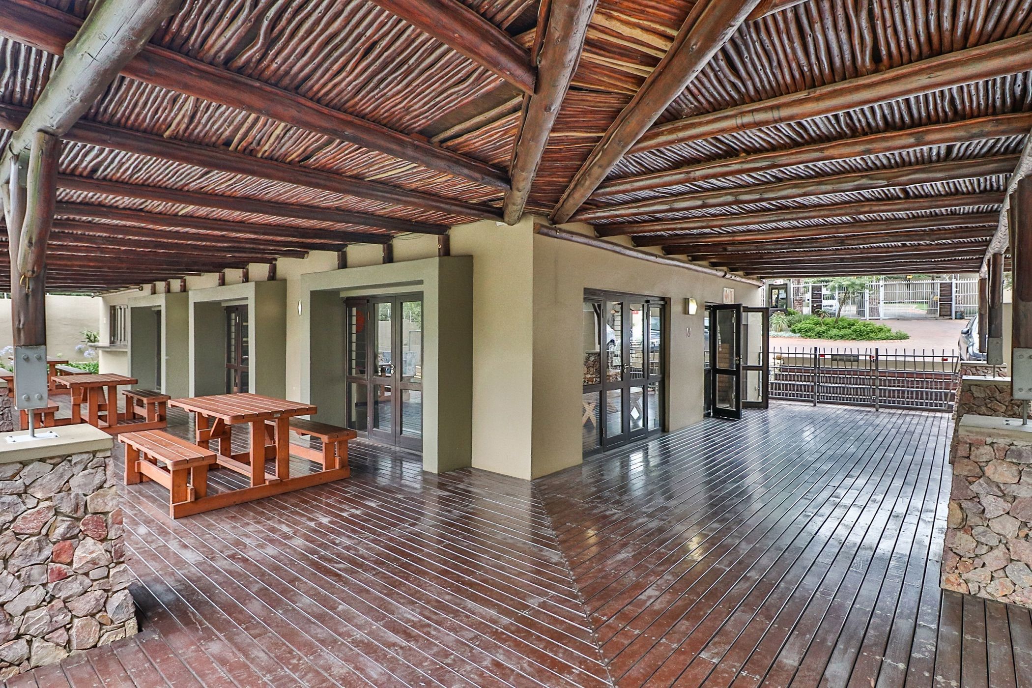 Townhouse to rent in Witkoppen - FYL1740603