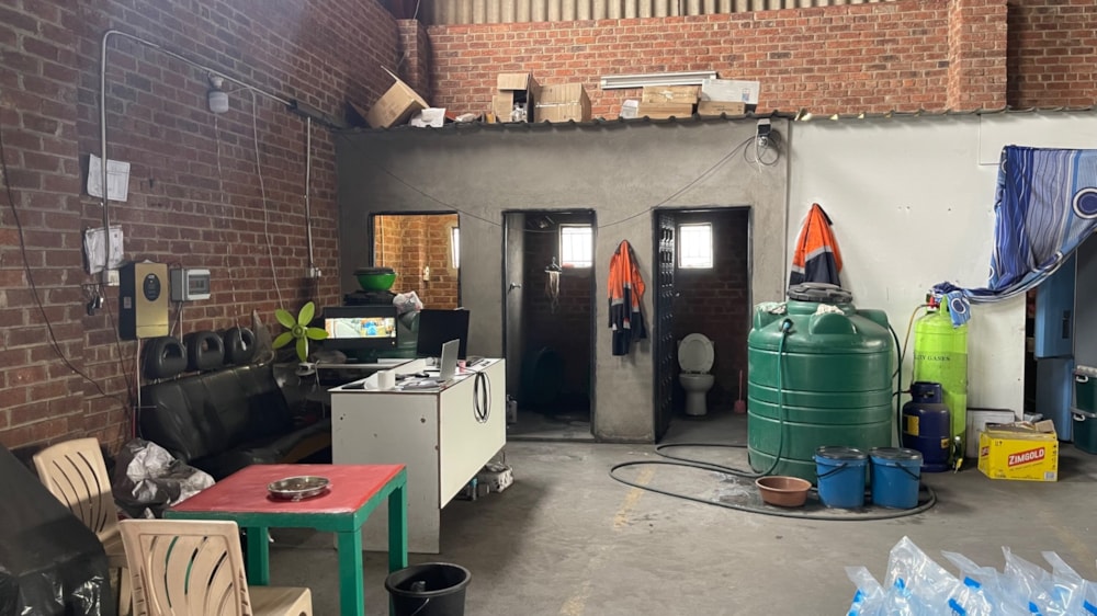 Commercial industrial property to rent in Ardbennie, Zimbabwe - 3ZB1740620 Commercial industrial property to rent in Ardbennie, Zimbabwe - 3ZB1740620