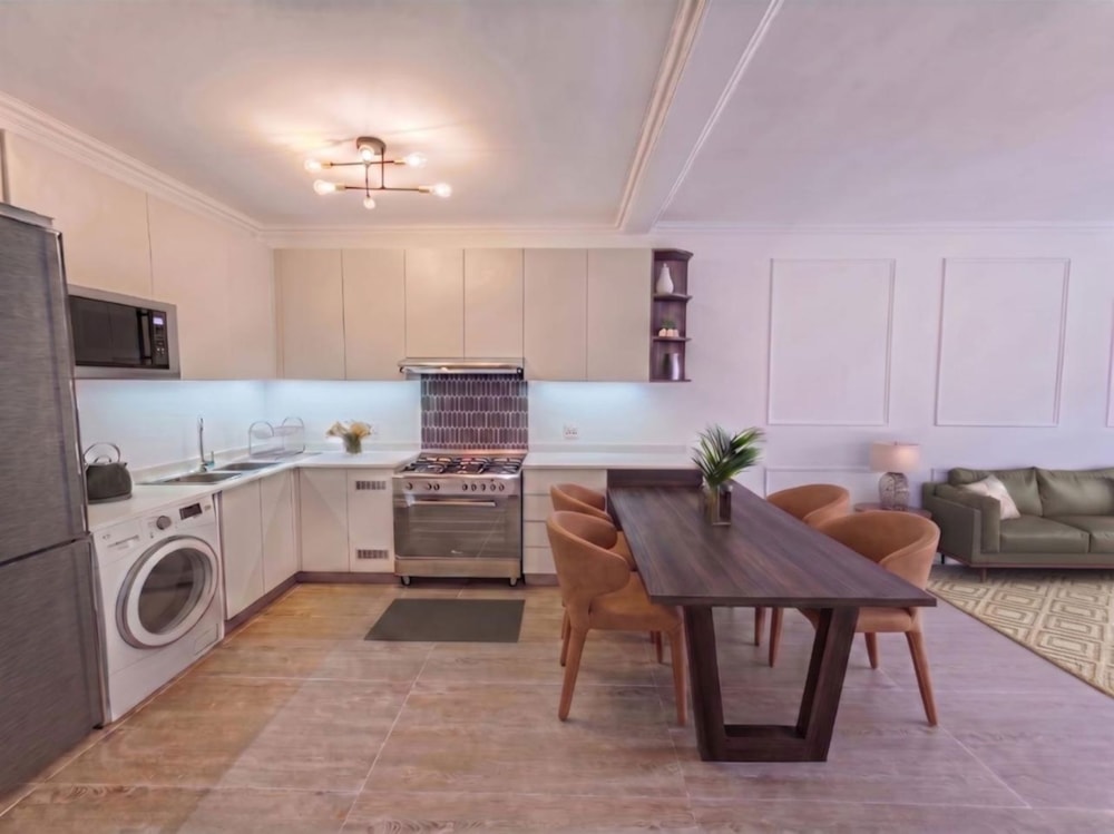 Apartment for sale in Bulwer, Durban - 1DA1740668