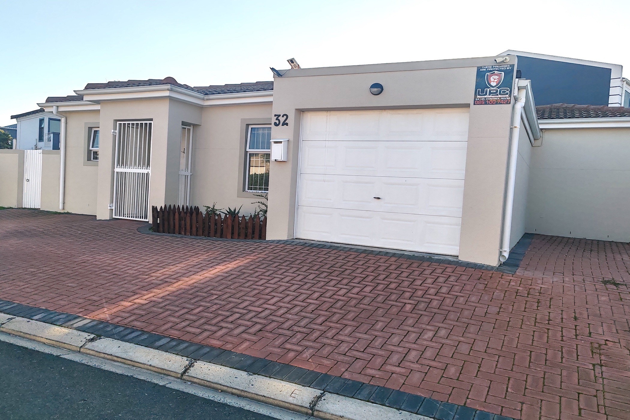 House to rent in Parklands - 1TV1741187