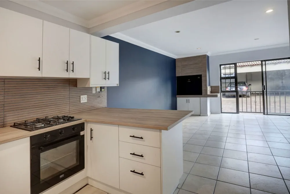Apartment sold in George Central - GEO1740739 Apartment sold in George Central - GEO1740739