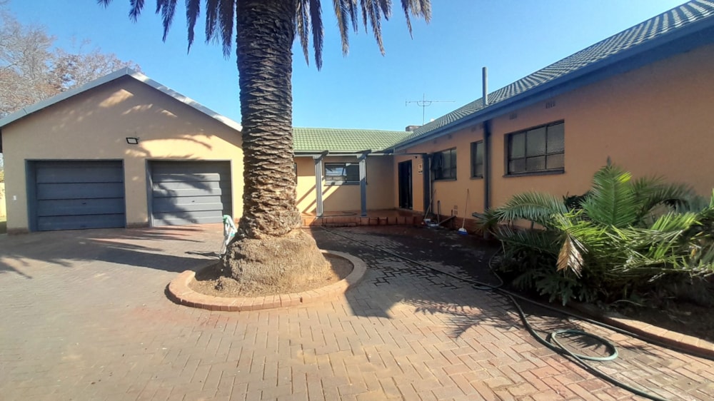 House for sale in Vanderbijlpark SE 7 - 1VT1740794